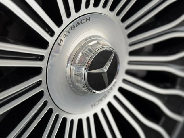 Maybach Mercedes Benz S680 Maybach V12 High-End -Paket - Sedan: obrázek 3 Maybach Mercedes Benz S680 Maybach V12 High-End -Paket - Sedan: obrázek 3