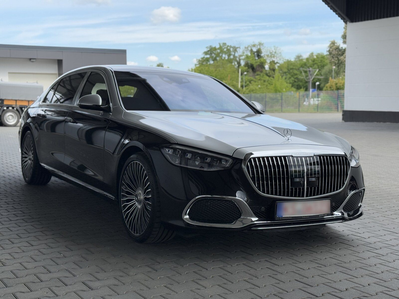 Maybach Mercedes Benz S680 Maybach V12 High-End -Paket - Sedan: obrázek 1 Maybach Mercedes Benz S680 Maybach V12 High-End -Paket - Sedan: obrázek 1