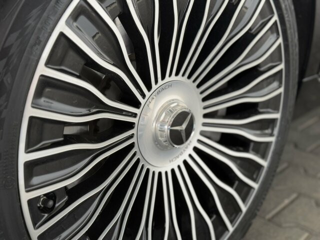 Maybach Mercedes Benz S680 Maybach V12 High-End -Paket - Sedan: obrázek 2 Maybach Mercedes Benz S680 Maybach V12 High-End -Paket - Sedan: obrázek 2