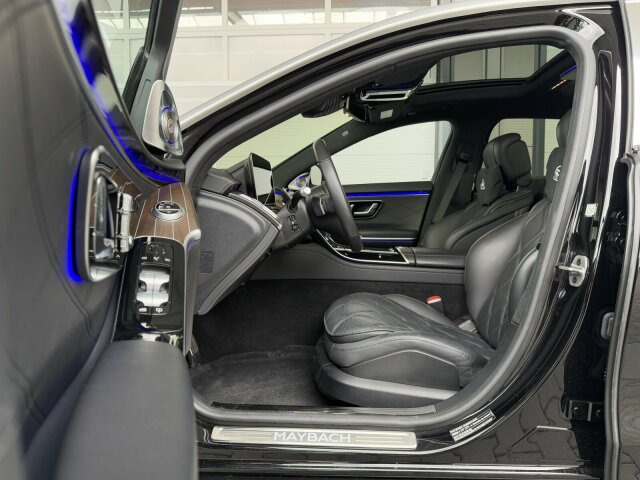 Maybach Mercedes Benz S680 Maybach V12 High-End -Paket - Sedan: obrázek 4 Maybach Mercedes Benz S680 Maybach V12 High-End -Paket - Sedan: obrázek 4