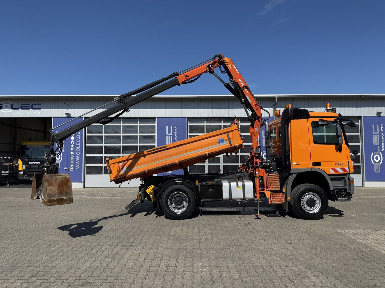 Mercedes-Benz ACTROS 2044 4x4 Kipper Kran ATLAS 65.2 A2L - Sklápěč, Auto s hydraulickou rukou: obrázek 4 Mercedes-Benz ACTROS 2044 4x4 Kipper Kran ATLAS 65.2 A2L - Sklápěč, Auto s hydraulickou rukou: obrázek 4