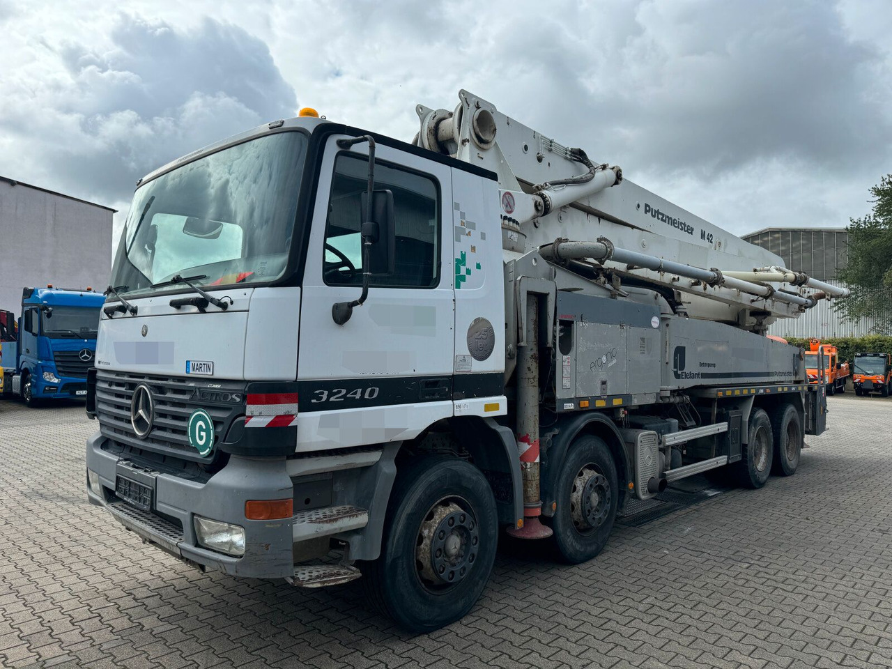 Mercedes-Benz ACTROS 3240 8x4 Betonpumpe PUTZMEISTER BSF 42 M - Autočerpadlo: obrázek 3 Mercedes-Benz ACTROS 3240 8x4 Betonpumpe PUTZMEISTER BSF 42 M - Autočerpadlo: obrázek 3