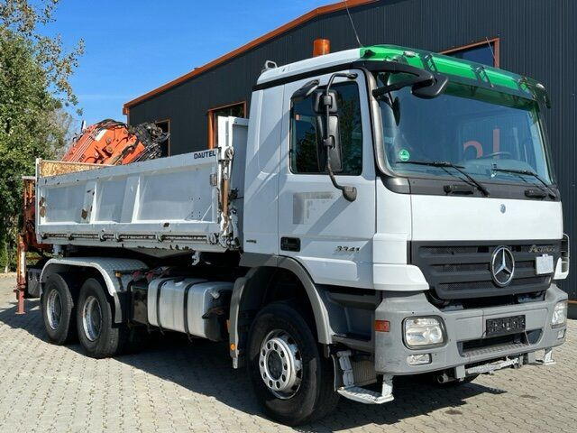 Sklápěč, Auto s hydraulickou rukou Mercedes-Benz ACTROS 3341 6x4 EURO4 Dreiseitenkipper mit Kran: obrázek 1