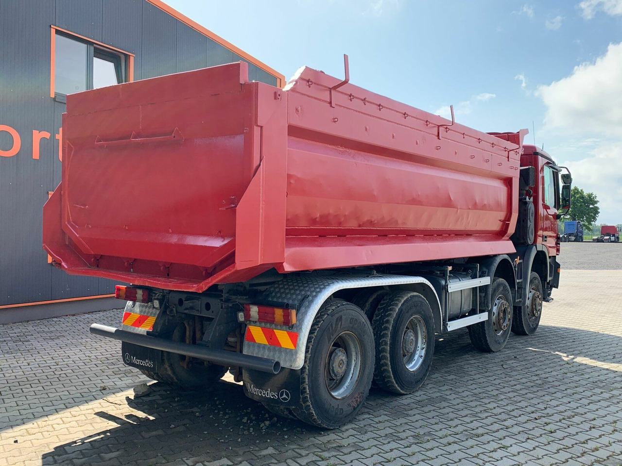 Mercedes-Benz ACTROS 4141 EURO4 8x8 Muldenkipper - Sklápěč: obrázek 5 Mercedes-Benz ACTROS 4141 EURO4 8x8 Muldenkipper - Sklápěč: obrázek 5