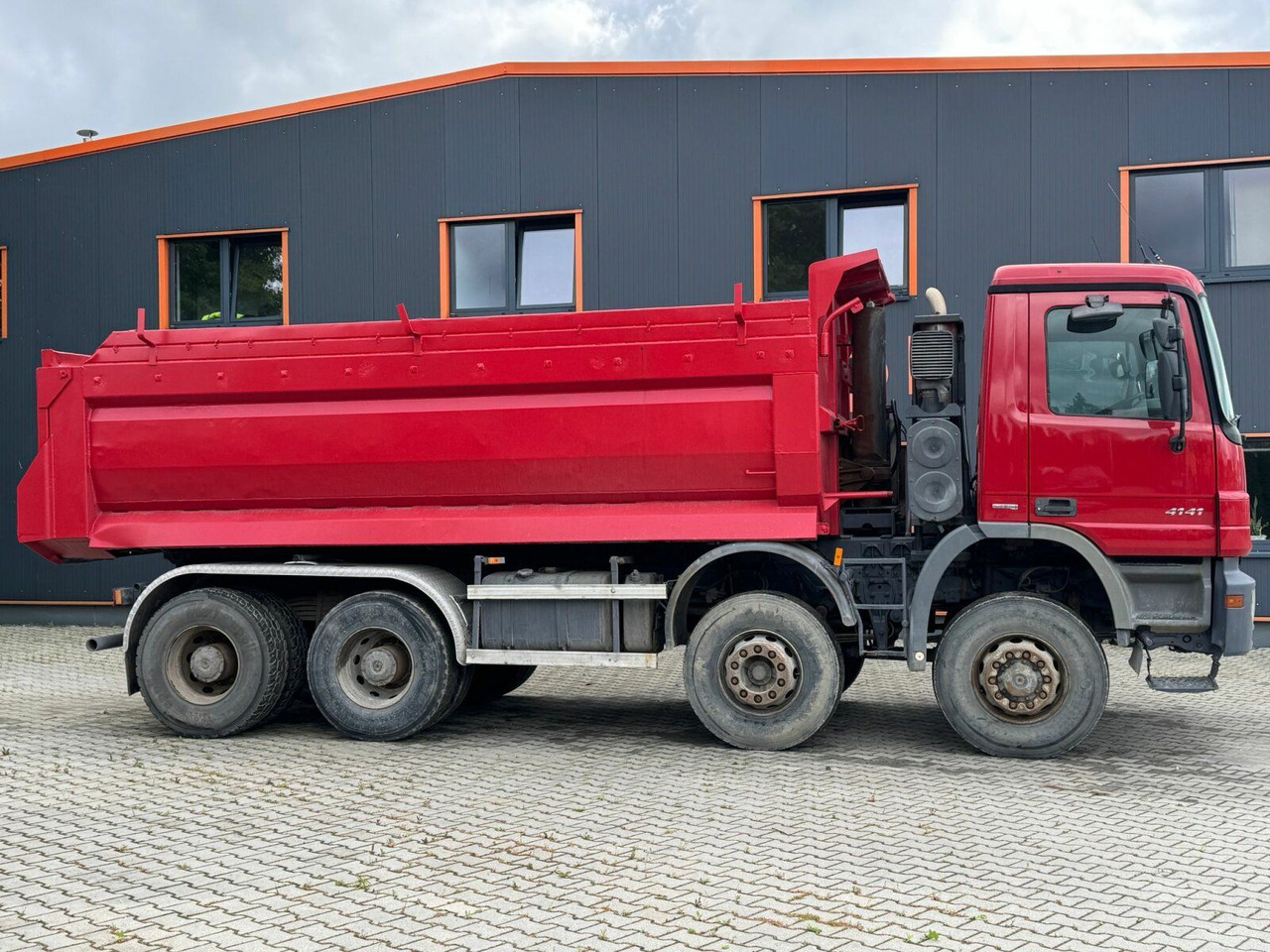 Mercedes-Benz ACTROS 4141 EURO4 8x8 Muldenkipper - Sklápěč: obrázek 4 Mercedes-Benz ACTROS 4141 EURO4 8x8 Muldenkipper - Sklápěč: obrázek 4