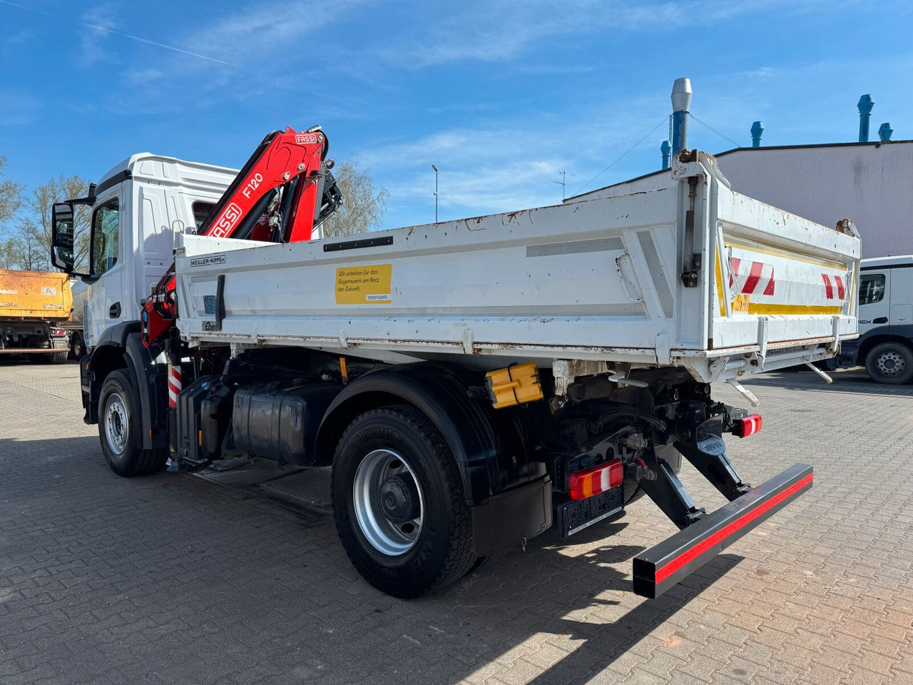 Mercedes-Benz AROCS 1832 4x2 Euro 6 Kipper Kran FASSI F120FB - Sklápěč, Auto s hydraulickou rukou: obrázek 5 Mercedes-Benz AROCS 1832 4x2 Euro 6 Kipper Kran FASSI F120FB - Sklápěč, Auto s hydraulickou rukou: obrázek 5