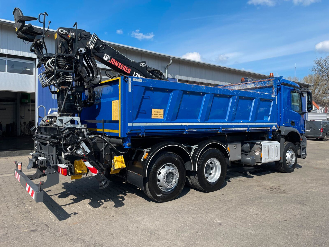 Mercedes-Benz AROCS 2536 6x2*4 Kipper Kran HIAB - Auto s hydraulickou rukou: obrázek 3 Mercedes-Benz AROCS 2536 6x2*4 Kipper Kran HIAB - Auto s hydraulickou rukou: obrázek 3