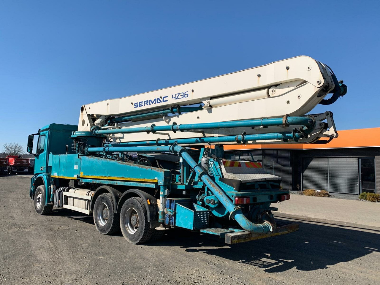 Mercedes-Benz AROCS 2636 6x4 Euro 6 Betonpumpe SERMAC 4Z36 - Autočerpadlo: obrázek 3 Mercedes-Benz AROCS 2636 6x4 Euro 6 Betonpumpe SERMAC 4Z36 - Autočerpadlo: obrázek 3