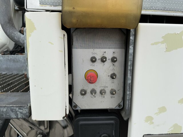 Mercedes-Benz AROCS 2840 6x4 Betonp. Putzmeister BSF36-4.16HLS - Autočerpadlo: obrázek 4 Mercedes-Benz AROCS 2840 6x4 Betonp. Putzmeister BSF36-4.16HLS - Autočerpadlo: obrázek 4