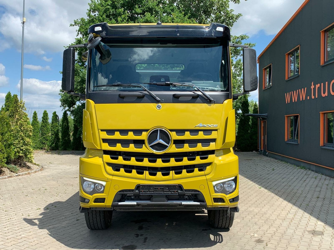 Mercedes-Benz AROCS 3248 8x4 Euro 6 Meiller Kipper Bordmatik - Sklápěč: obrázek 2 Mercedes-Benz AROCS 3248 8x4 Euro 6 Meiller Kipper Bordmatik - Sklápěč: obrázek 2