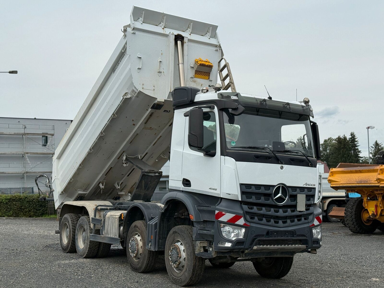 Mercedes-Benz AROCS 4145 8x8 Meiller Muldenkipper - Ramenový nosič kontajnerov: obrázek 2 Mercedes-Benz AROCS 4145 8x8 Meiller Muldenkipper - Ramenový nosič kontajnerov: obrázek 2