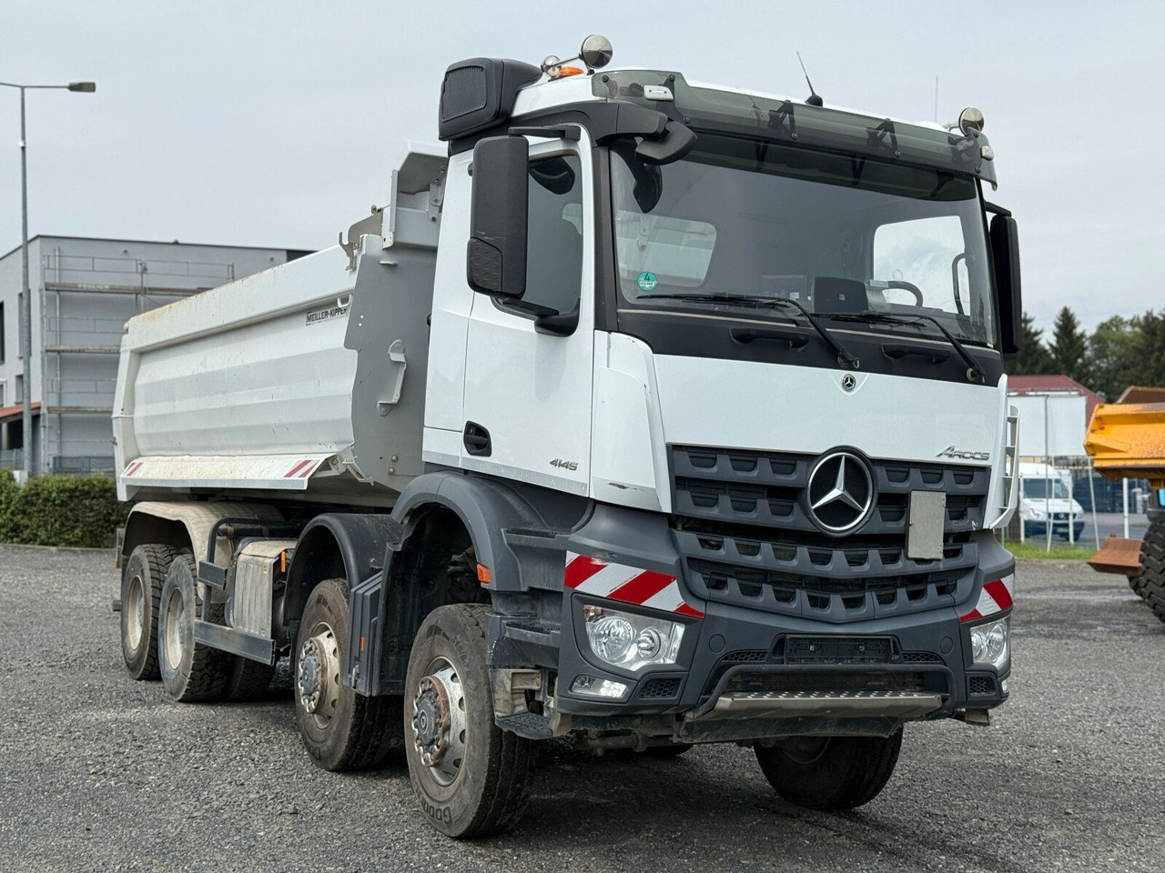 Mercedes-Benz AROCS 4145 8x8 Meiller Muldenkipper - Ramenový nosič kontajnerov: obrázek 1 Mercedes-Benz AROCS 4145 8x8 Meiller Muldenkipper - Ramenový nosič kontajnerov: obrázek 1
