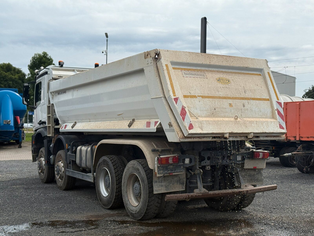 Mercedes-Benz AROCS 4145 8x8 Meiller Muldenkipper - Ramenový nosič kontajnerov: obrázek 5 Mercedes-Benz AROCS 4145 8x8 Meiller Muldenkipper - Ramenový nosič kontajnerov: obrázek 5