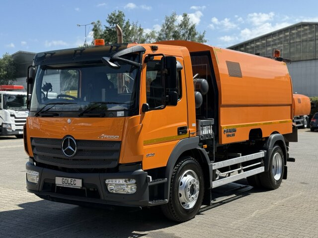 Mercedes-Benz ATEGO 1323 4x2 Kehrmaschine FAUN Viajet 6R/H - Zametací vůz: obrázek 4 Mercedes-Benz ATEGO 1323 4x2 Kehrmaschine FAUN Viajet 6R/H - Zametací vůz: obrázek 4