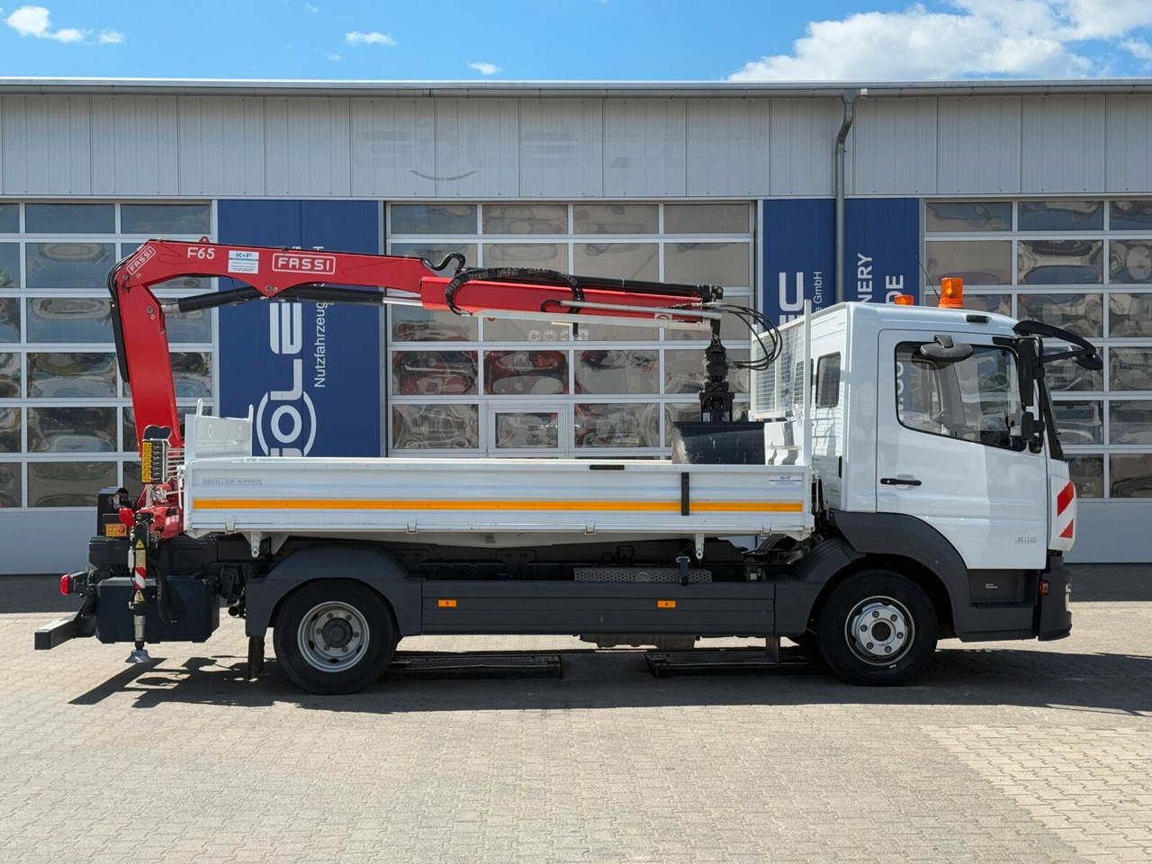 Mercedes-Benz ATEGO 818 4x2 Euro 6 Kipper Kran FASSI F65B.0.22 - Dodávka sklápěč: obrázek 3 Mercedes-Benz ATEGO 818 4x2 Euro 6 Kipper Kran FASSI F65B.0.22 - Dodávka sklápěč: obrázek 3