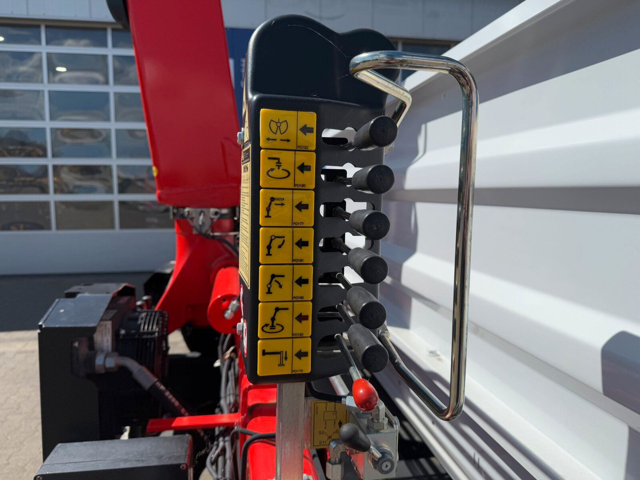 Dodávka sklápěč Mercedes-Benz ATEGO 818 4x2 Euro 6 Kipper Kran FASSI F65B.0.22: obrázek 28