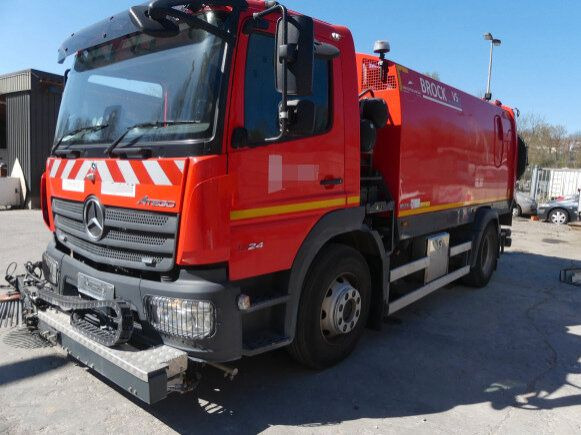 Mercedes-Benz Atego 1324 4x2 Kehrmaschine BROCK HD Anlage - Zametací vůz: obrázek 2 Mercedes-Benz Atego 1324 4x2 Kehrmaschine BROCK HD Anlage - Zametací vůz: obrázek 2