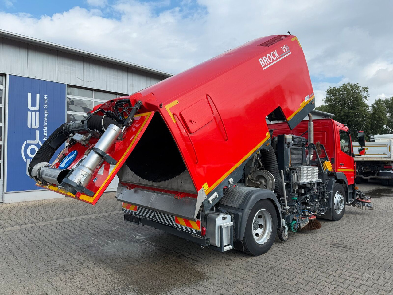 Mercedes-Benz Atego 1324 4x2 Kehrmaschine BROCK HD Anlage - Zametací vůz: obrázek 5 Mercedes-Benz Atego 1324 4x2 Kehrmaschine BROCK HD Anlage - Zametací vůz: obrázek 5