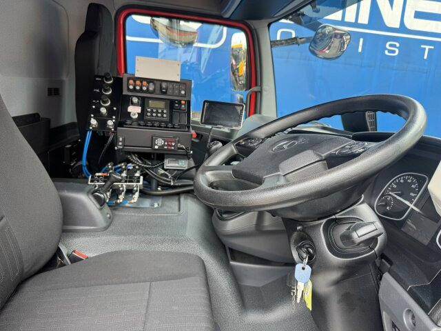 Mercedes-Benz Atego 1324 4x2 Kehrmaschine BROCK HD Anlage - Zametací vůz: obrázek 2 Mercedes-Benz Atego 1324 4x2 Kehrmaschine BROCK HD Anlage - Zametací vůz: obrázek 2