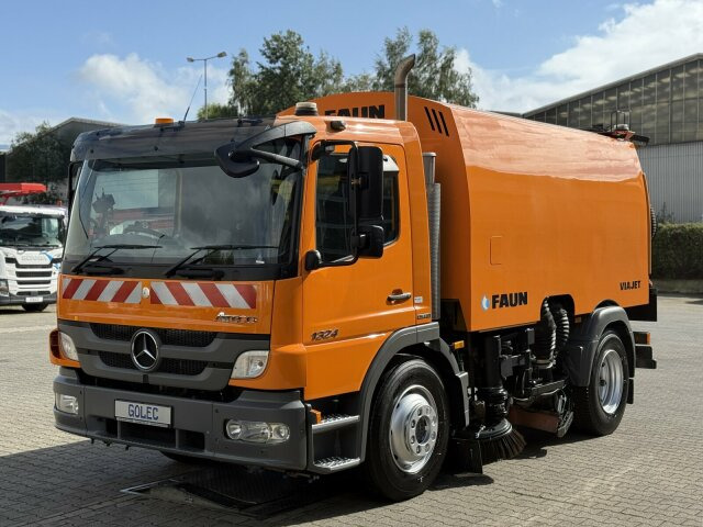 Zametací vůz Mercedes-Benz Atego 1324 4x2 Kehrmaschine Viajet 6R/L: obrázek 14 Zametací vůz Mercedes-Benz Atego 1324 4x2 Kehrmaschine Viajet 6R/L: obrázek 14
