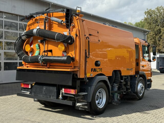 Zametací vůz Mercedes-Benz Atego 1324 4x2 Kehrmaschine Viajet 6R/L: obrázek 10 Zametací vůz Mercedes-Benz Atego 1324 4x2 Kehrmaschine Viajet 6R/L: obrázek 10