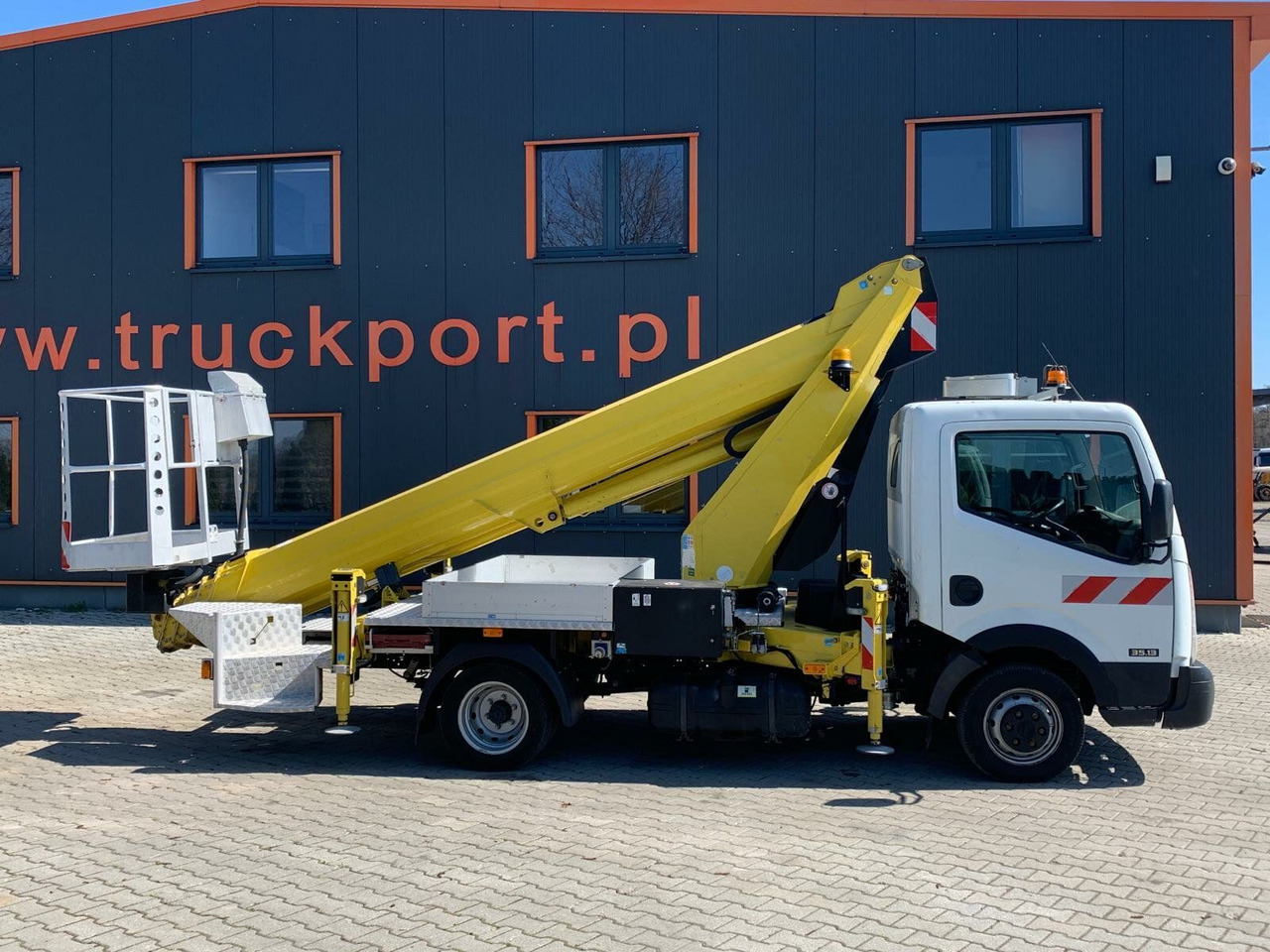 Nissan Cabstar 4x2 Ruthmann Steiger TB 270 - Autoplošina: obrázek 5 Nissan Cabstar 4x2 Ruthmann Steiger TB 270 - Autoplošina: obrázek 5