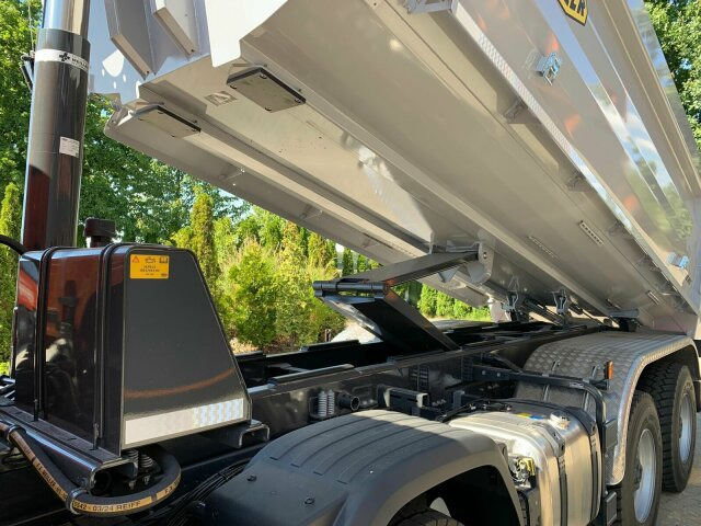 Scania P 420 8x4 Kipper Meiller 18,5m3 Euro 6 - Sklápěč: obrázek 4 Scania P 420 8x4 Kipper Meiller 18,5m3 Euro 6 - Sklápěč: obrázek 4