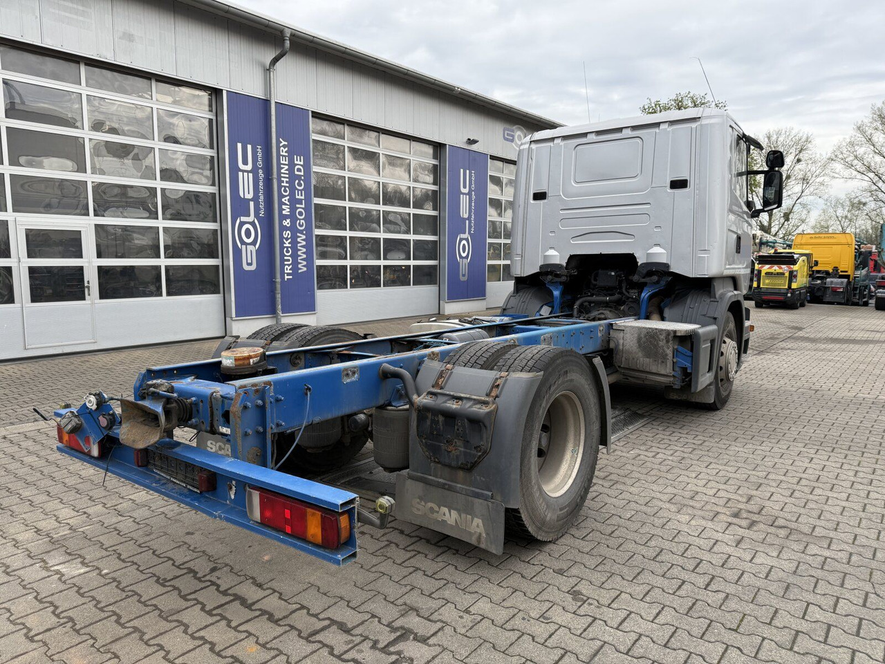 Scania R 420 Tankwagen ADR Fahrgestell Retarder Volluft - Podvozek s kabinou: obrázek 3 Scania R 420 Tankwagen ADR Fahrgestell Retarder Volluft - Podvozek s kabinou: obrázek 3