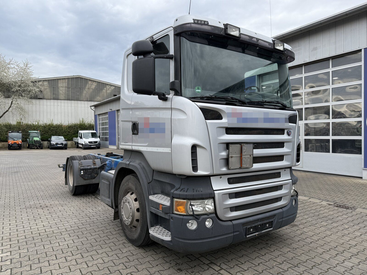 Scania R 420 Tankwagen ADR Fahrgestell Retarder Volluft - Podvozek s kabinou: obrázek 1 Scania R 420 Tankwagen ADR Fahrgestell Retarder Volluft - Podvozek s kabinou: obrázek 1