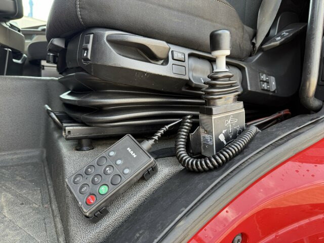 MAN TGS 18.520 4x4 SZM - Kipphyd. Blatt Luft Pritard - Tahač: obrázek 5 MAN TGS 18.520 4x4 SZM - Kipphyd. Blatt Luft Pritard - Tahač: obrázek 5