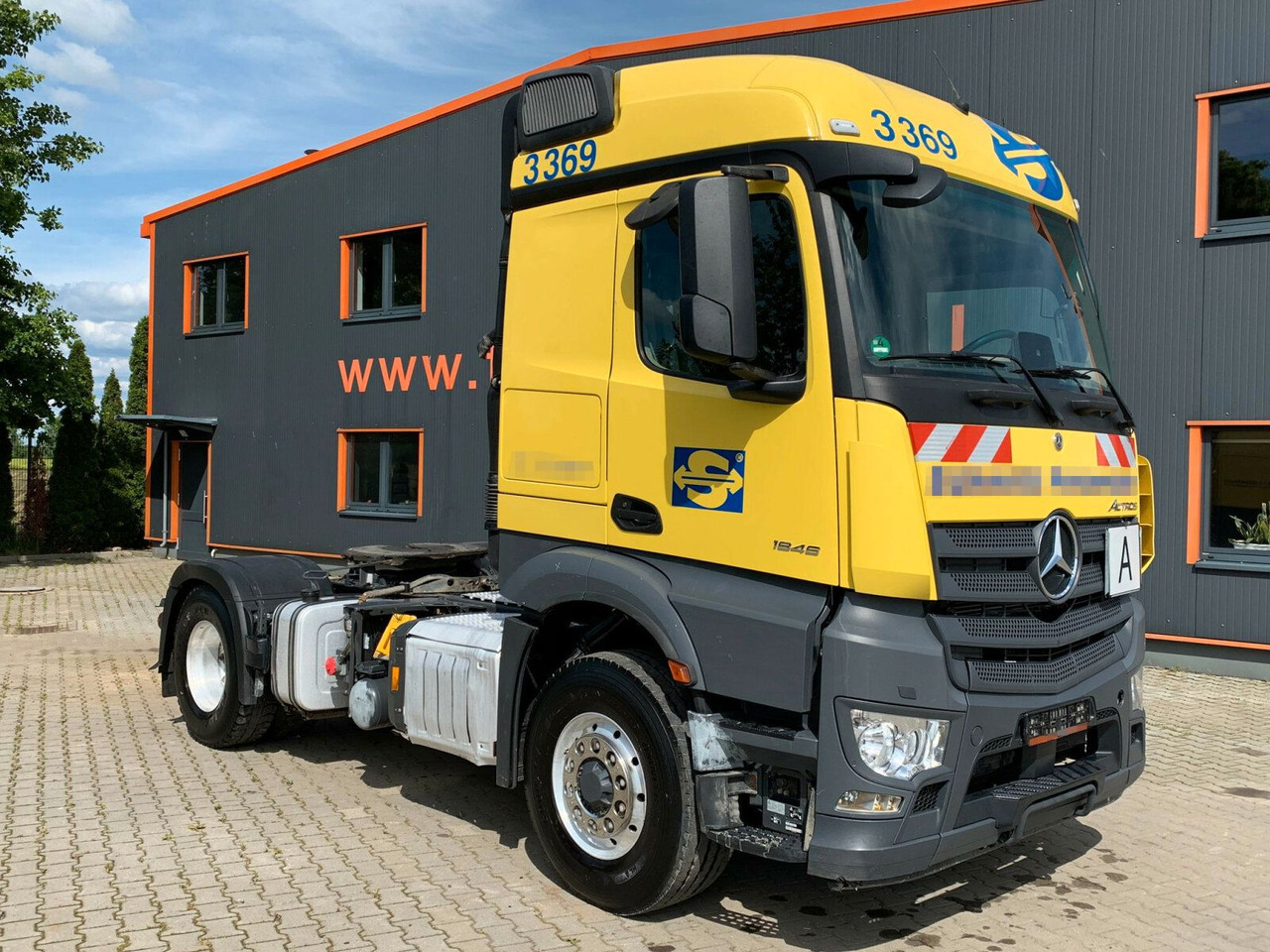 Mercedes-Benz AROCS 1846 4x4 HAD Euro 6 Kipphydraulik - Tahač: obrázek 1 Mercedes-Benz AROCS 1846 4x4 HAD Euro 6 Kipphydraulik - Tahač: obrázek 1