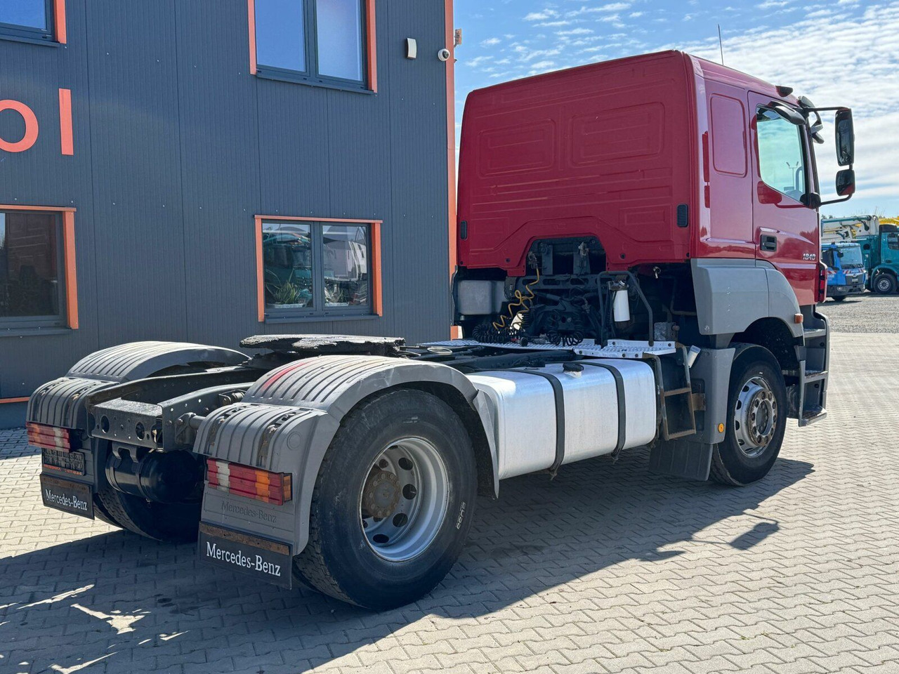 Mercedes-Benz AXOR 1840 4x2 Euro5 SZM Kipphydraulik - Tahač: obrázek 5 Mercedes-Benz AXOR 1840 4x2 Euro5 SZM Kipphydraulik - Tahač: obrázek 5