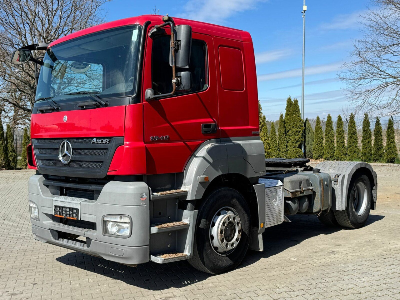 Mercedes-Benz AXOR 1840 4x2 Euro5 SZM Kipphydraulik - Tahač: obrázek 2 Mercedes-Benz AXOR 1840 4x2 Euro5 SZM Kipphydraulik - Tahač: obrázek 2