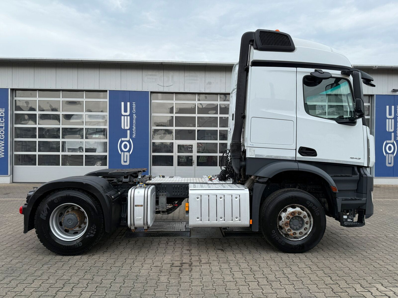 Mercedes-Benz Actros 1843 Sattelzugmaschine 4x2 Kipph. - Tahač: obrázek 2 Mercedes-Benz Actros 1843 Sattelzugmaschine 4x2 Kipph. - Tahač: obrázek 2
