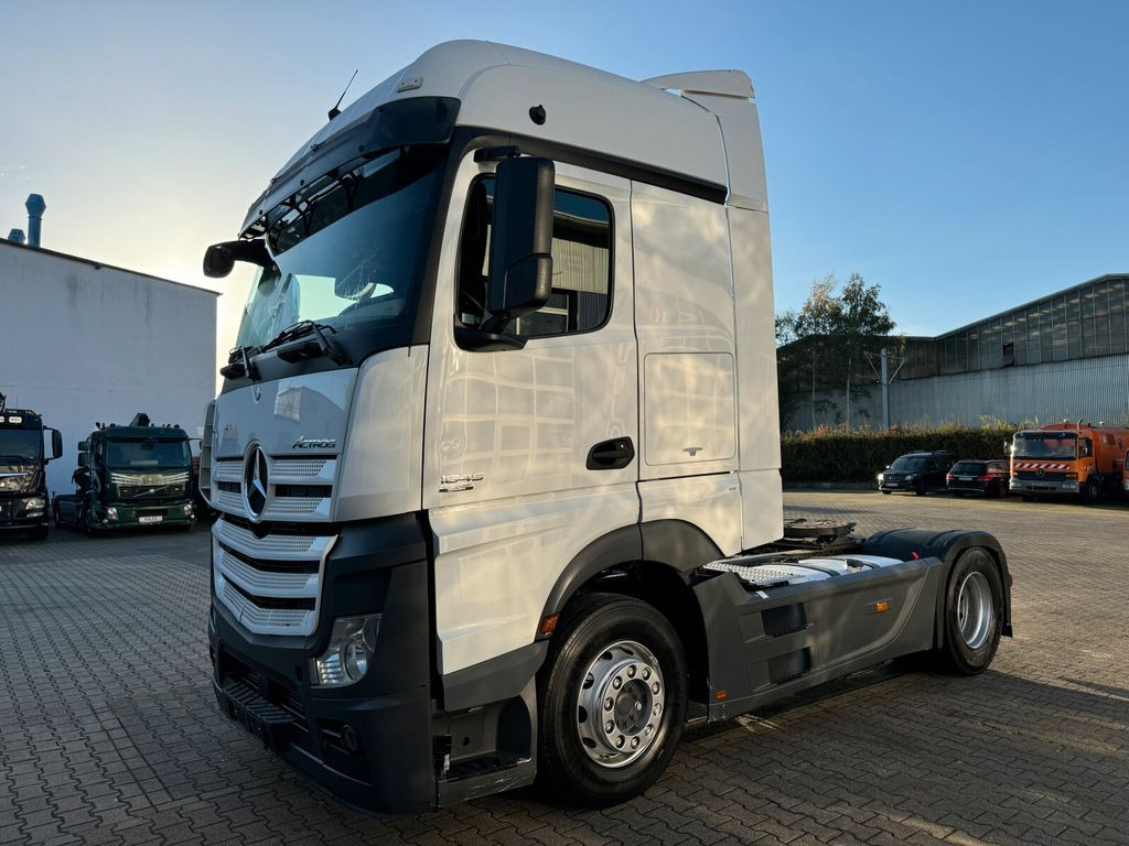 Mercedes-Benz Actros 1845 SZM 4x2 Streamspace *Retarder - Tahač: obrázek 2 Mercedes-Benz Actros 1845 SZM 4x2 Streamspace *Retarder - Tahač: obrázek 2