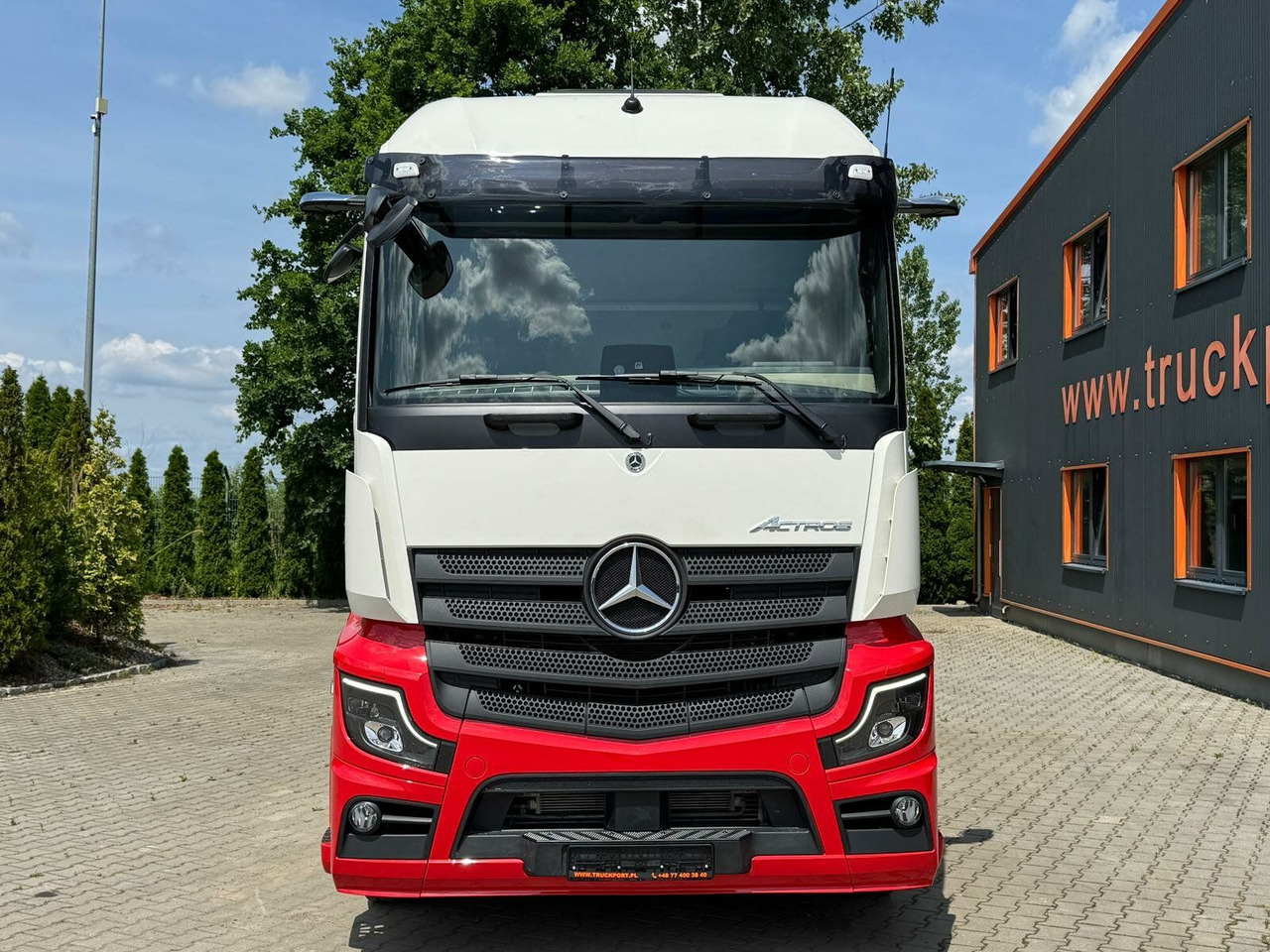 Mercedes-Benz Actros 1846 Euro 6 SZM Retarder - Tahač: obrázek 3 Mercedes-Benz Actros 1846 Euro 6 SZM Retarder - Tahač: obrázek 3
