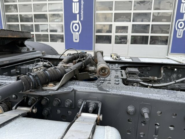 Mercedes-Benz MB Actros 1845 LS Sattelzugmaschine 4x2 - Tahač: obrázek 2 Mercedes-Benz MB Actros 1845 LS Sattelzugmaschine 4x2 - Tahač: obrázek 2