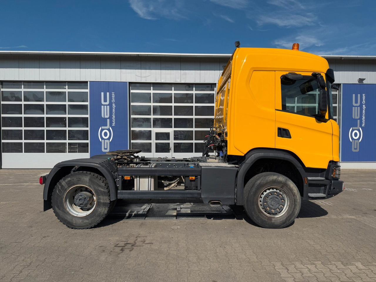 Scania G450 XT 4x4 Euro 6 SZM Kipphydraulik Blatt/ Luft - Tahač: obrázek 2 Scania G450 XT 4x4 Euro 6 SZM Kipphydraulik Blatt/ Luft - Tahač: obrázek 2
