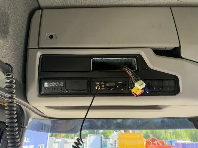 Scania G450 XT 4x4 Euro 6 SZM Kipphydraulik Blatt/ Luft - Tahač: obrázek 4 Scania G450 XT 4x4 Euro 6 SZM Kipphydraulik Blatt/ Luft - Tahač: obrázek 4