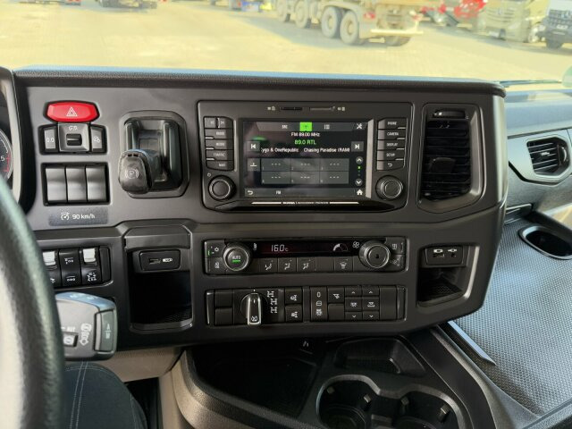 Scania G450 XT 4x4 Euro 6 SZM Kipphydraulik Blatt/ Luft - Tahač: obrázek 3 Scania G450 XT 4x4 Euro 6 SZM Kipphydraulik Blatt/ Luft - Tahač: obrázek 3