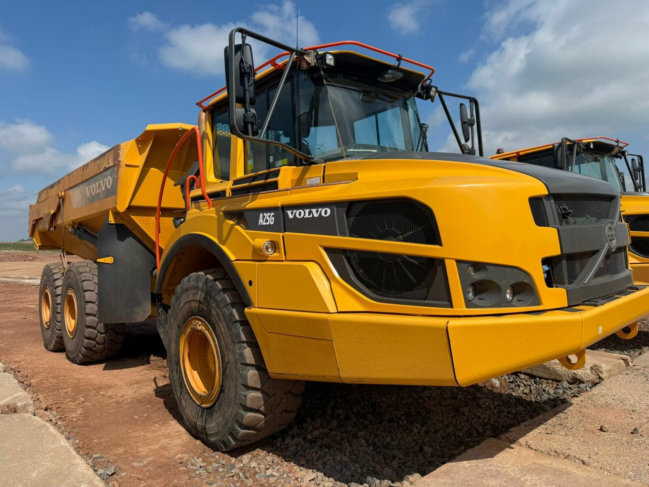 Volvo A25G Dumper 22,7 Ton TOP gepflegt - Sklápěč: obrázek 1 Volvo A25G Dumper 22,7 Ton TOP gepflegt - Sklápěč: obrázek 1