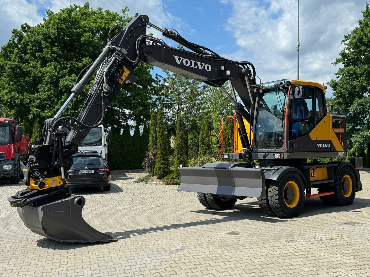 Volvo EWR150E Mobilbagger mit ROTATOR ENCONG EC319 - Kolesové rýpadlo: obrázek 1 Volvo EWR150E Mobilbagger mit ROTATOR ENCONG EC319 - Kolesové rýpadlo: obrázek 1