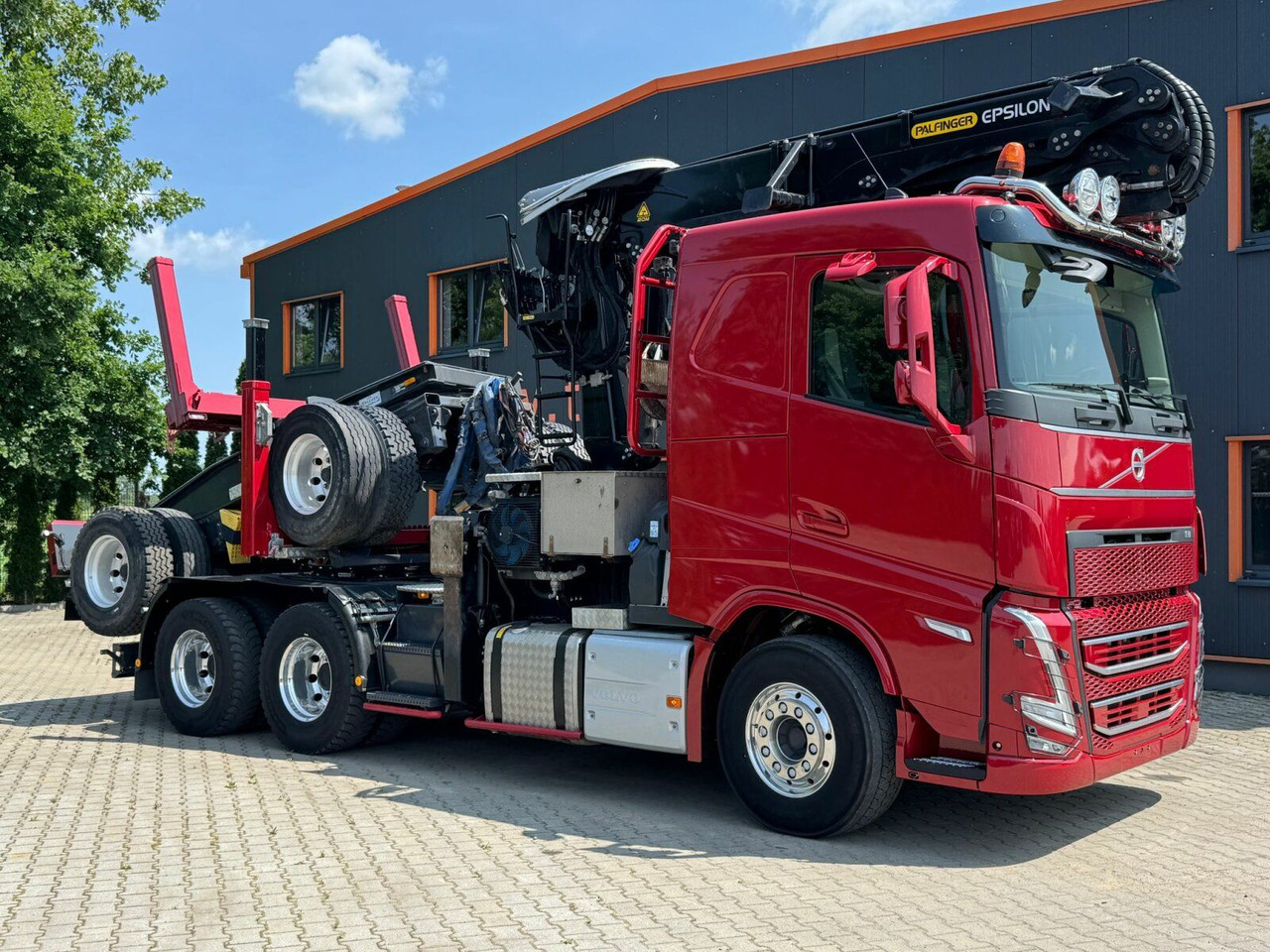 Volvo FH 550 6x4 Holztransporter Lang mit Kran Euro 6E - Lesovůz, Auto s hydraulickou rukou: obrázek 1 Volvo FH 550 6x4 Holztransporter Lang mit Kran Euro 6E - Lesovůz, Auto s hydraulickou rukou: obrázek 1