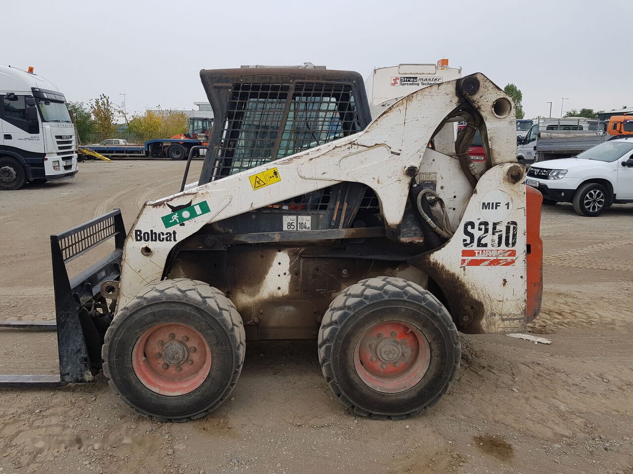 Bobcat S 250 TURBO - Smykový nakladač: obrázek 1 Bobcat S 250 TURBO - Smykový nakladač: obrázek 1