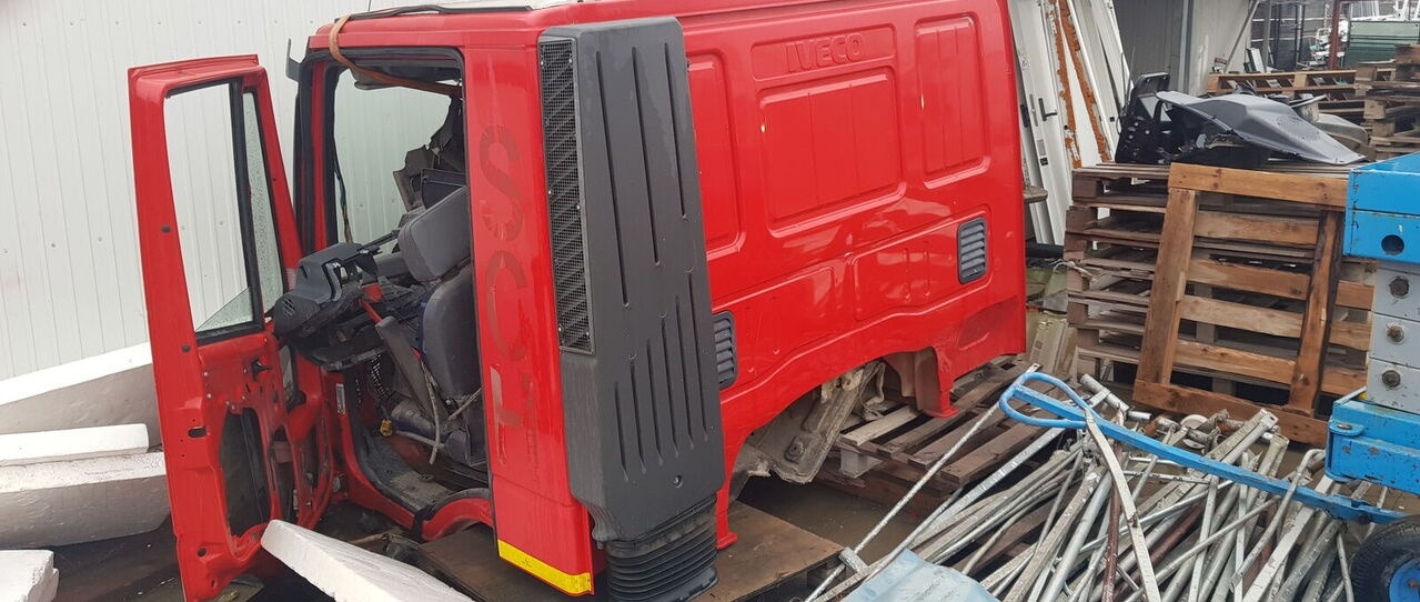 IVECO TRAKKER 450 - Kabina pro Nákladní auto: obrázek 4 IVECO TRAKKER 450 - Kabina pro Nákladní auto: obrázek 4