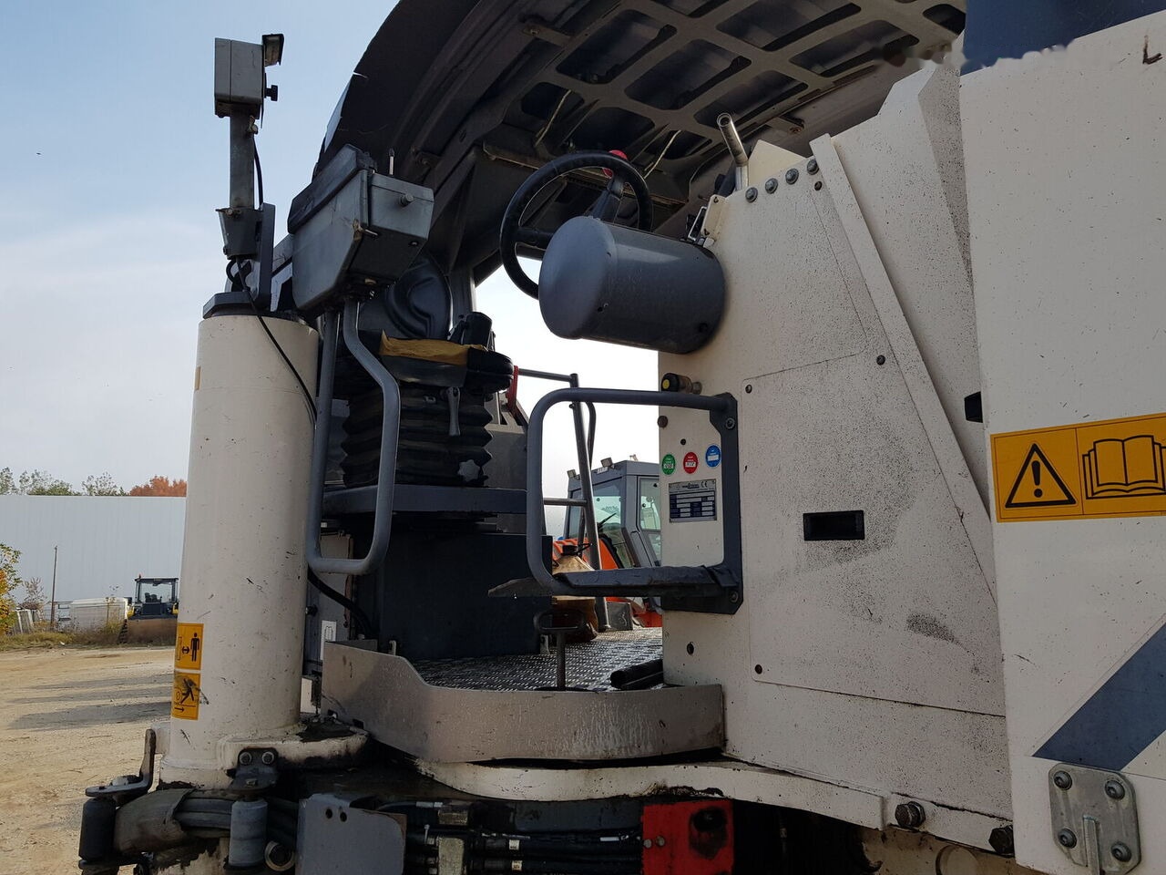 Wirtgen w100Fi - Silniční fréza: obrázek 4 Wirtgen w100Fi - Silniční fréza: obrázek 4