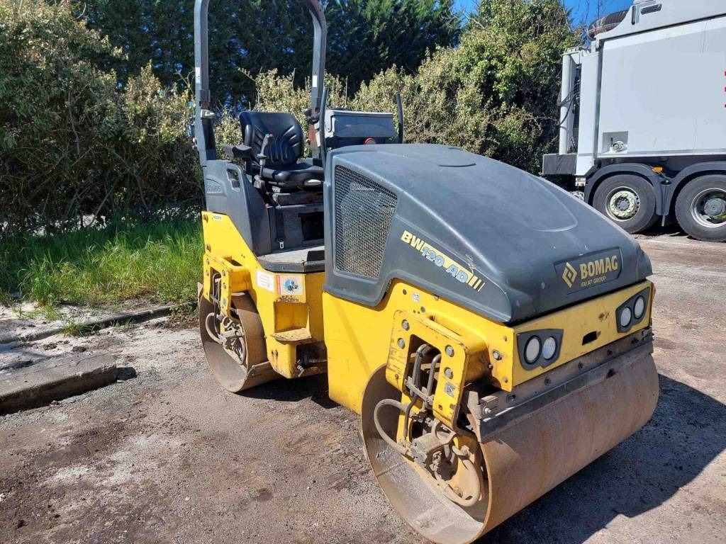 Bomag BW 120 AD-5 - Silniční válec: obrázek 1 Bomag BW 120 AD-5 - Silniční válec: obrázek 1