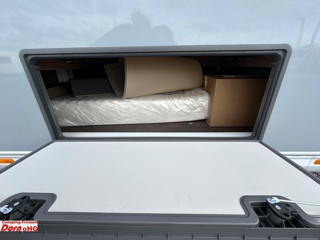 Knaus Azur 460 EU ehem. Messefahrzeug Knaus Azur 460 EU ehem. Messefahrzeug - Karavan: obrázek 5 Knaus Azur 460 EU ehem. Messefahrzeug Knaus Azur 460 EU ehem. Messefahrzeug - Karavan: obrázek 5