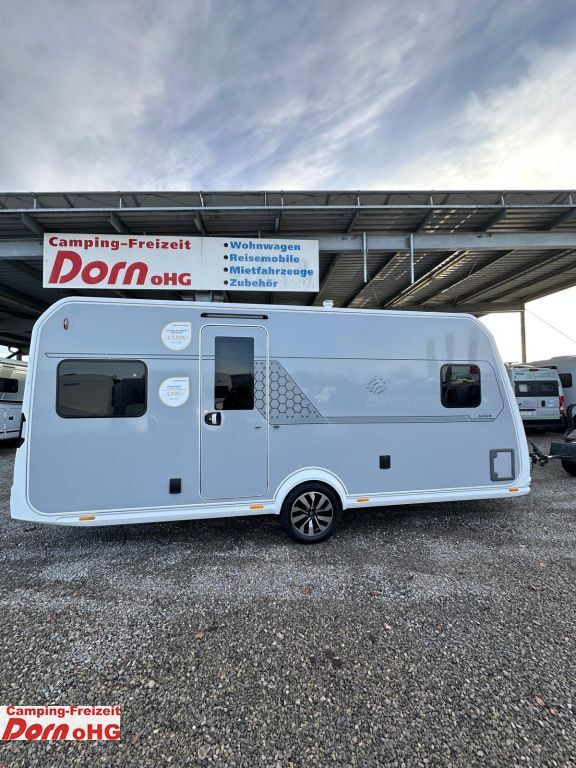 Knaus Azur 500 FU ehem. Messefahrzeug Knaus Azur 500 FU ehem. Messefahrzeug - Karavan: obrázek 1 Knaus Azur 500 FU ehem. Messefahrzeug Knaus Azur 500 FU ehem. Messefahrzeug - Karavan: obrázek 1
