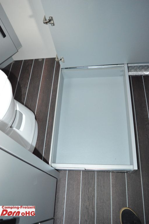 Karavan Knaus Sport&Fun 480 QL Black Selection Dachklima: obrázek 17 Karavan Knaus Sport&Fun 480 QL Black Selection Dachklima: obrázek 17